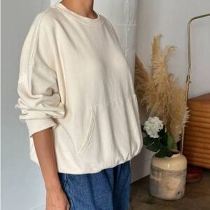 Le Bon Shoppe French Terry Poche Sweatshirt in Natural/Ecru, Large